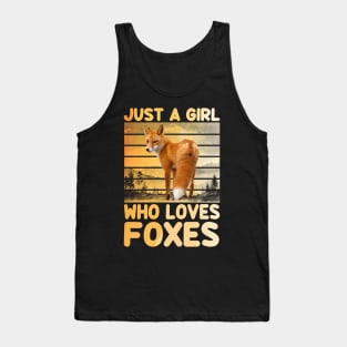 Just A Girl Who Loves Foxes - Cute Funny Fox Lover Tank Top